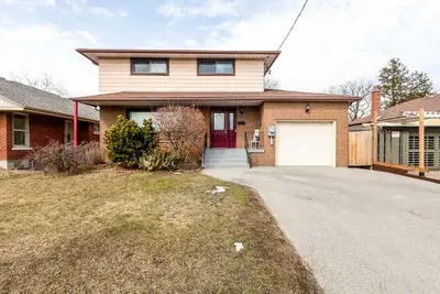240 Taunton Road W, Oshawa, ON L1G 3T3
