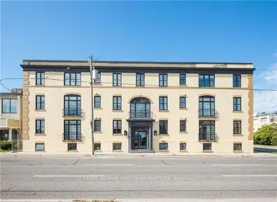 304 Simcoe Street S 205, Oshawa, On L1h 2k3