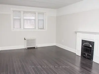 245 Howland Street C13, Toronto C02, ON M5R 3B7