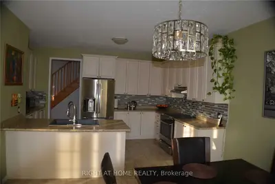 171 Nearna Drive, Oshawa, ON L1L 0H1
