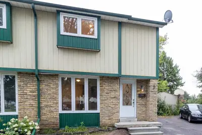 204 Northminster Court, Oshawa, ON L1G 7M6