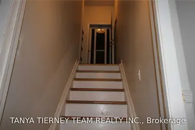 500 Tennyson Court Lower, Oshawa, ON L1H 3K7