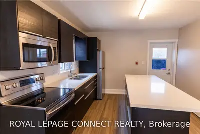 383 Mary Street N Main Fl, Oshawa, ON L1G 5C9