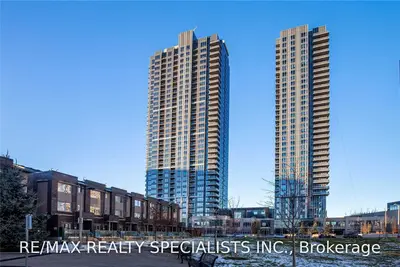 275 Village Green Sq Square 917, Toronto E07, ON M1S 0L8