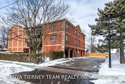 210 Gilbert Street 102, Whitby, ON L1N 1R8