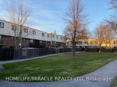 1100 Oxford Street 61, Oshawa, ON L1J 6G4