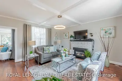 209 Gibbons Street, Oshawa, ON L1J 4Y1