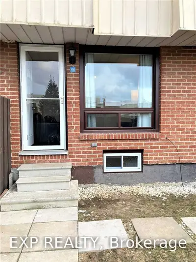 1100 Oxford Street #104, Oshawa, ON L1J 6G4