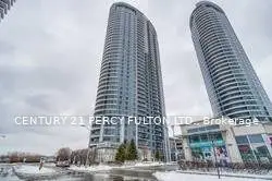 135 Village Green Square 1621, Toronto E07, ON M1S 0G4