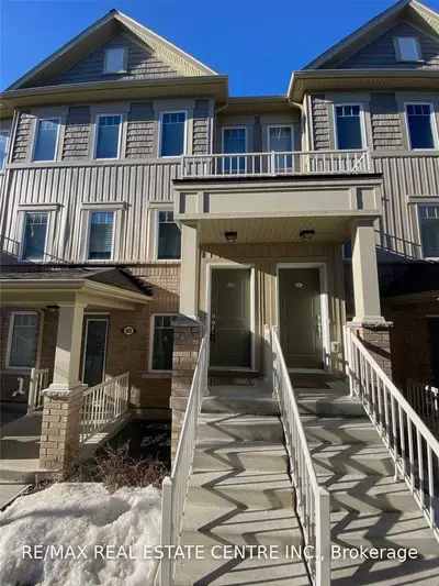 2500 Hill Rise Court 79, Oshawa, ON L1L 0M6