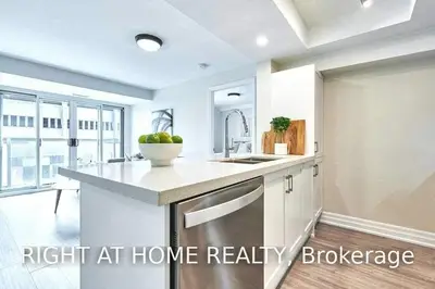 44 Bond Street W 205, Oshawa, ON L1G 6R2
