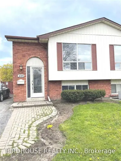 229 Medina Court, Oshawa, ON L1J 7E1
