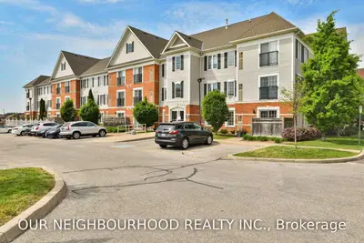 98 Aspen Springs Drive 311, Clarington, ON L1C 5N5