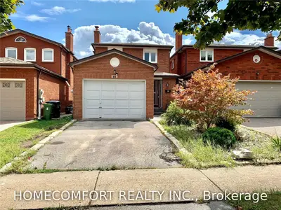 23 Lord Sydenham Court, Toronto E05, ON M1W 3S4