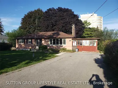 3125 Garden Street, Whitby, ON L1R 3K6