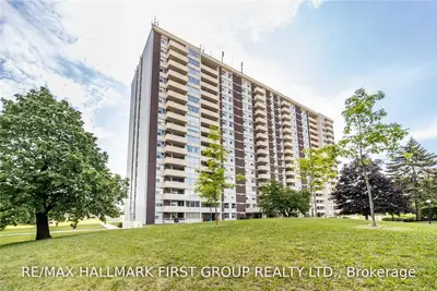 66 Falby Court 1207, Ajax, ON L1S 3L2