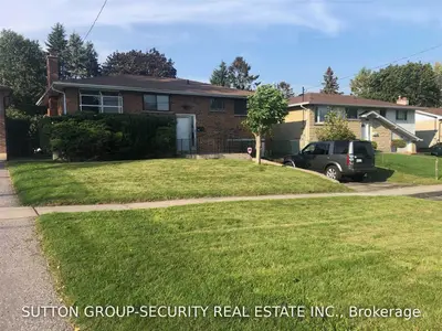 394 Rossland Road E, Oshawa, ON L1G 2X1