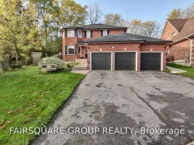 709 Sandcastle Court, Pickering, ON L1W 3Z3