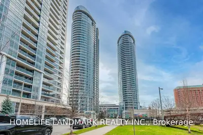 135 Village Green Square 3717, Toronto E07, ON M1S 0G4