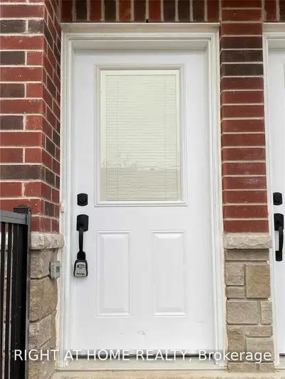 778 Oxford (Main) Street, Oshawa, ON L1J 3W1