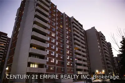 10 Stonehill Court 1005, Toronto E05, ON M1W 2X8