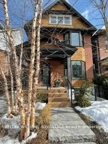389 Woodbine Avenue Upper 1, Toronto E02, ON M4L 3P7