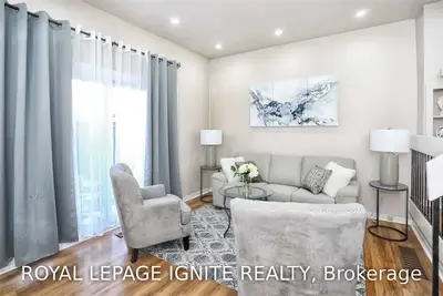 20 Hainford Street # 8, Toronto E10, ON M1E 4Y5