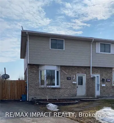 218 Tamarack Court, Oshawa, ON L1J 6L1