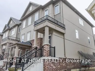 2500 Hill Rise Court E 28, Oshawa, ON L1L 0J5