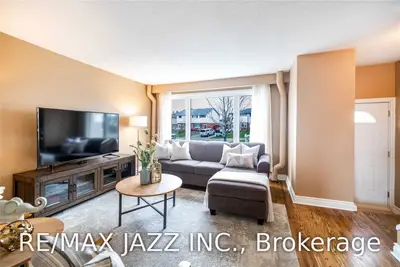 1311 Lakefield Court, Oshawa, ON L1J 3Y5