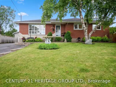 381 Arbor Court, Oshawa, ON L1J 3G3