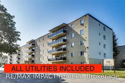 936 Glen Street 305, Oshawa, ON L1J 5Z7