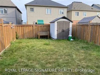 17 Carey Lane, Clarington, ON L1C 0P2
