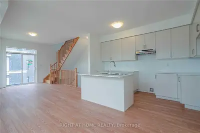 250 Harmoney Road S 34-1, Oshawa, ON L1H 6T9