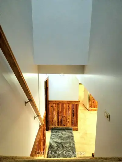 416 Cochrane Street, Whitby, ON L1N 5J5