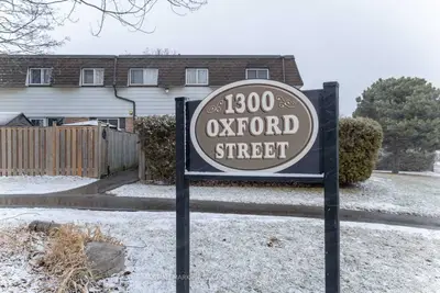 1300 Oxford Street 54, Oshawa, ON L1J 6C5