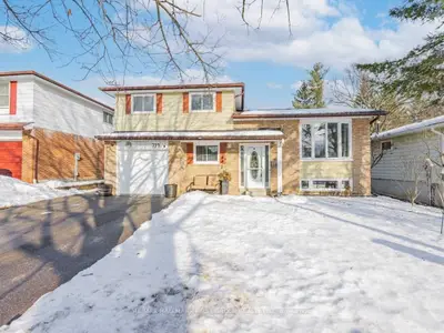 719 Waverly Street N, Oshawa, ON L1J 6C1