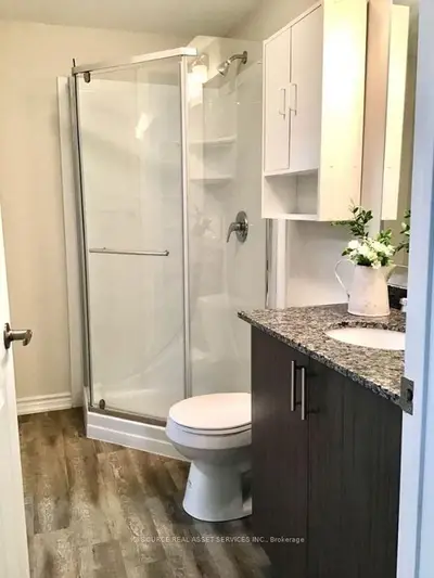 290 Liberty Street N 312, Clarington, ON L1C 3K6