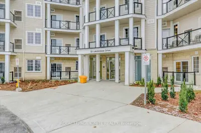 50 LAKEBREEZE Drive E 121, Clarington, ON L1B 0V9