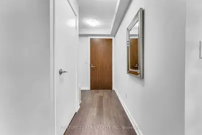 255 Village Green Square 2409, Toronto E07, On M1s 0l7