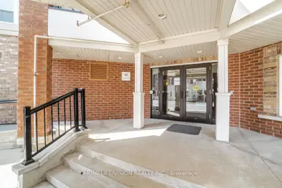 60 Mendelssohn Street 304, Toronto E04, ON M1L 0G9
