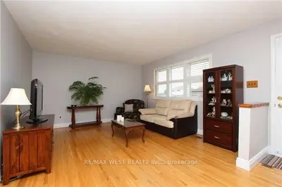 39 Keewatin Street S, Oshawa, ON L1H 6Y9