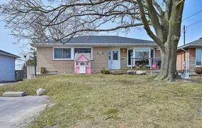 484 Byron Court, Oshawa, ON L1H 6R9