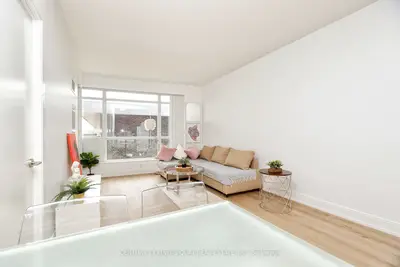 125 Village Green Square 601, Toronto E07, ON M1S 0G3