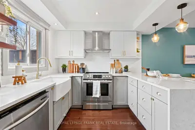63 Fernbank Place, Whitby, ON L1R 1T1