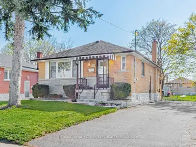 284 Farewell Street, Oshawa, ON L1H 6L9