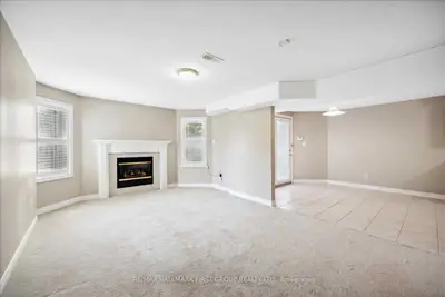 102 Elizabeth Street Lower, Oshawa, ON L1J 8H3