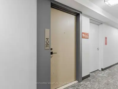225 Village Green Square 1904, Toronto E07, ON M1S 0N4