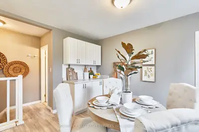 323 Wasaga Court 2, Oshawa, ON L1J 1M5