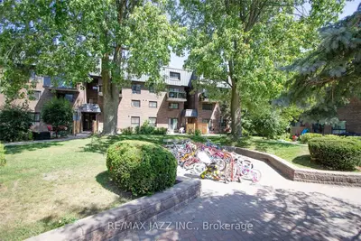 53 Taunton Road E 68, Oshawa, On L1g 3t6